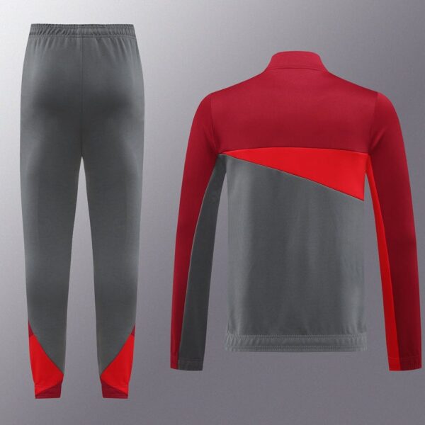 Pre-Match AC Milan Tracksuit for 2024/25 season, stylish and comfortable sportswear.