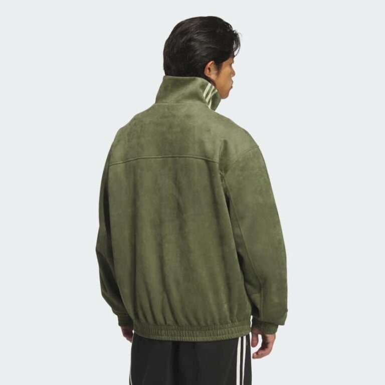 Unisex olive green casual jacket, limited edition, stylish and comfortable for everyday wear.