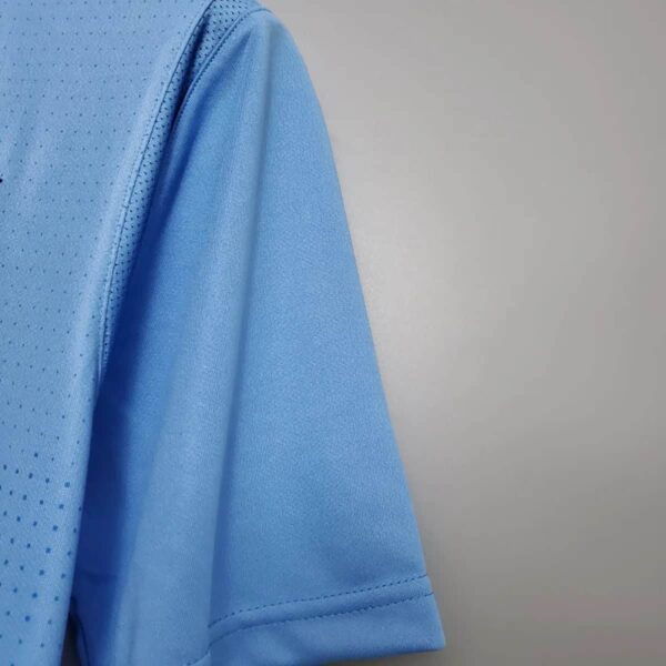 Manchester City limited edition football jersey featuring Kun Agüero from 2011-2012 season.