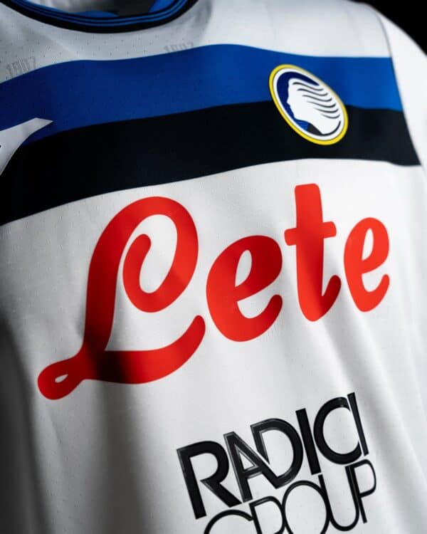 Atalanta BC away football jersey 2024/25 with club crest and sponsor logo.
