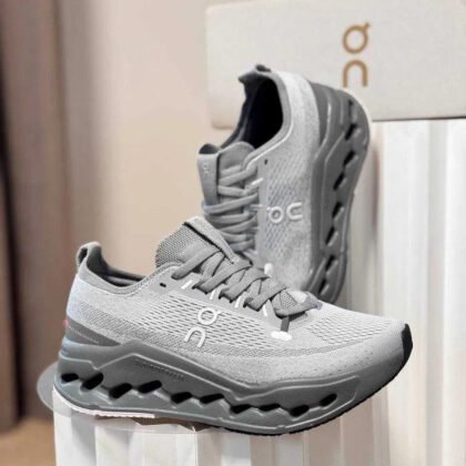 ON Cloudsurfer Max Alloy Asphalt