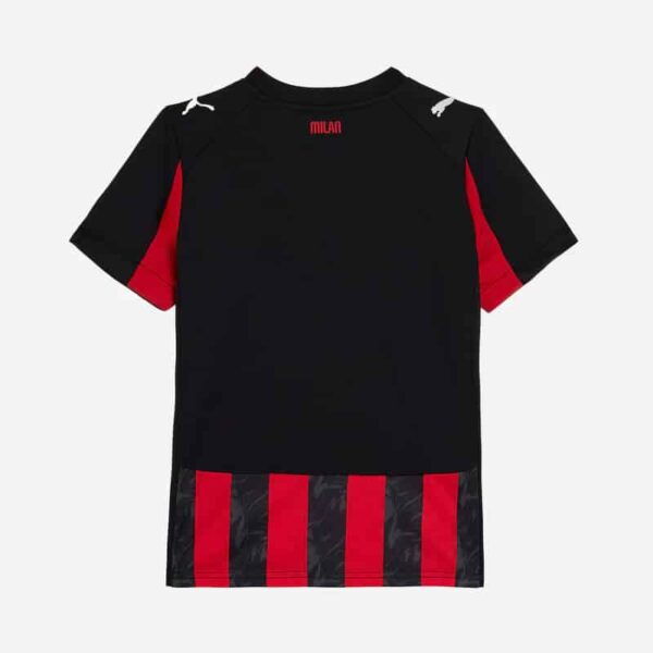 AC Milan Kids Home Kit 2025/26 with black and red design, featuring club logo and Puma branding.