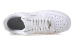 White Air Force Low 1 sneaker for casual and sportswear.