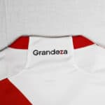 Authentic River Plate 2023/24 home football jersey with Grandeza logo.