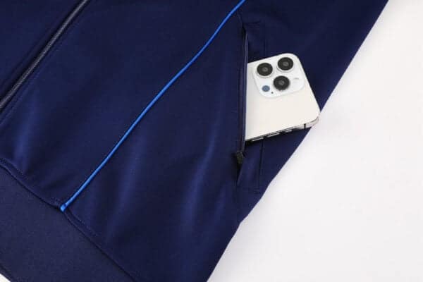 Boca Juniors jacket with phone pocket, perfect for fans, sportswear, and team apparel.