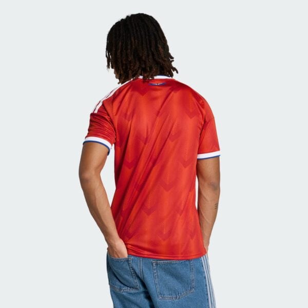 Red Chile national football team home jersey 2025/26, back view.