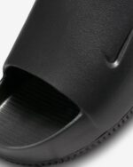Comfortable black slide sandal for casual wear. Perfect for relaxing at home or poolside.