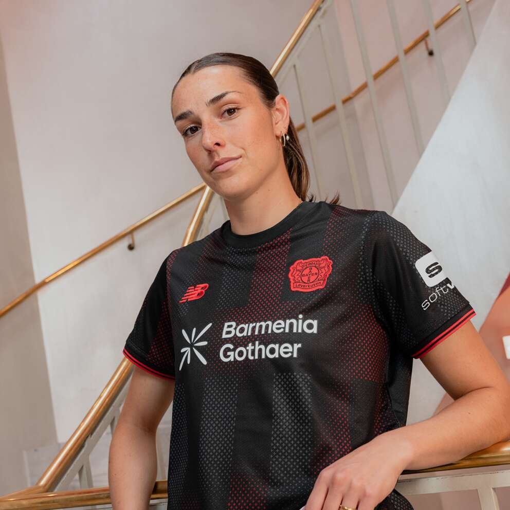 Bayer Leverkusen Home Jersey 2025/26 - Image 4