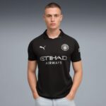 Man City away football jersey 2025/26 with club logo and Puma branding.