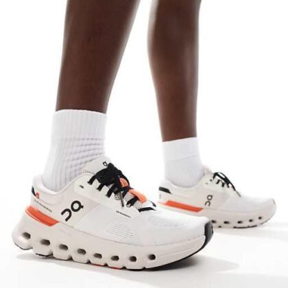 On Running Cloudrunner 2 White Sand