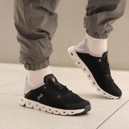 On Running Cloud 5 Coast Black Shadow