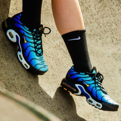 Nike Air Max Plus OG Hyper Blue