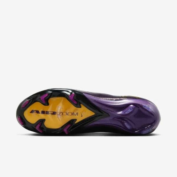 Nike Mercurial Vapor 16 Elite Kylian Mbappé football boots for speed and agility.