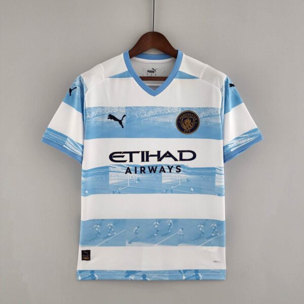 Authentic Manchester City football jersey featuring Aguero 11, limited edition 2022/23 design.
