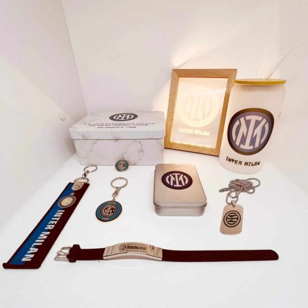 Inter Milan logo keychain and accessories set.
