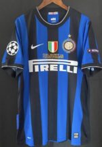 Inter Milan J.Zanetti 2010/11 classic home football jersey, authentic Serie A kit with club badge an.