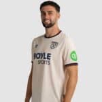 Men's West Ham United football jersey with Boyle Sports sponsor and club crest.