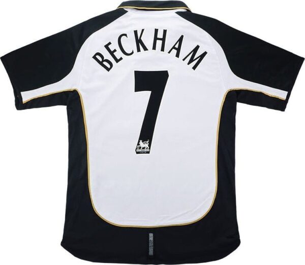 Beckham 7 Manchester United 2001/02 away football jersey, authentic vintage kit.