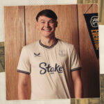 Everton third football jersey 2024/25 with team logo and sponsor.