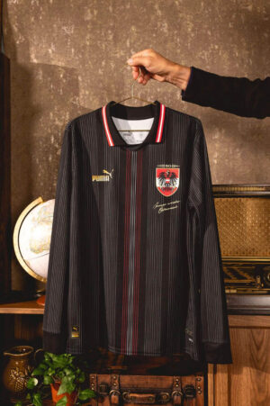 Long Sleeve Austria Football Jersey with Crest.