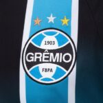 Official Gremio football jersey 2026 with club badge and stars.