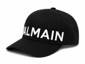 Bold Statement Logo Cap for sports fans and streetwear enthusiasts.