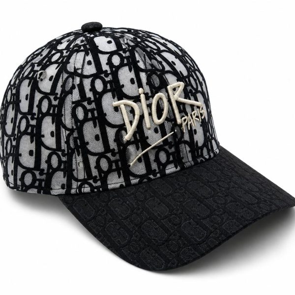 Baseball cap with black-and-gray Dior monogram pattern and beige “Dior Paris” embroidery.