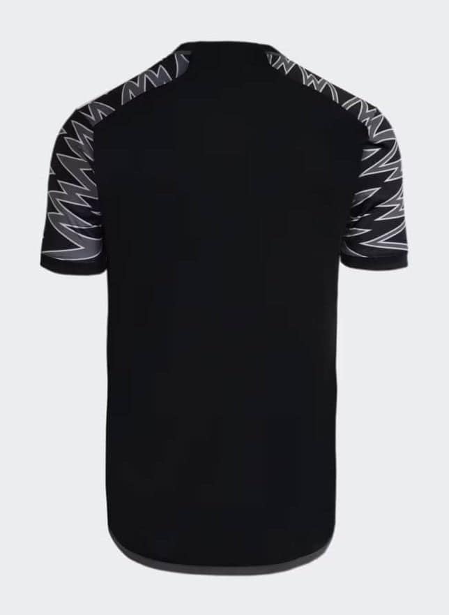 3TD3T9ypw7PDIf5 | UAE SPORT STORE Back view of a black short-sleeve athletic jersey with white zigzag pattern on the sleeves.