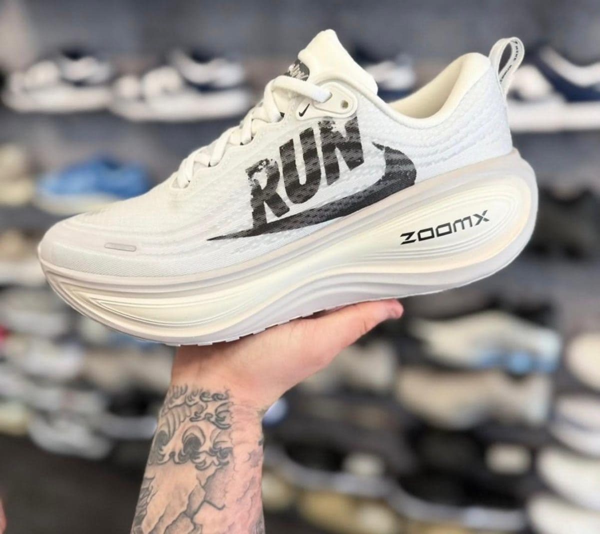 Nike Vomero Plus Run