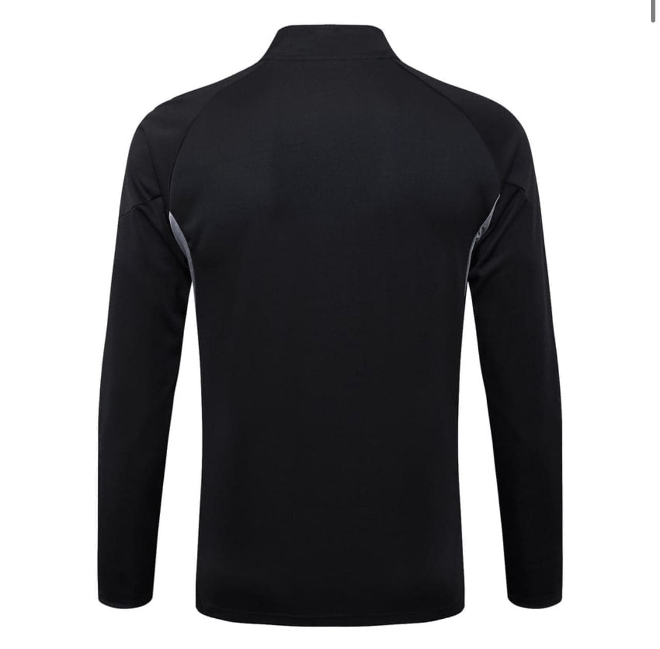493d72ed-22ef-45fb-b64c-5f97dab51fe2 | UAE SPORT STORE Back view of a plain black athletic long-sleeve top or jacket with subtle gray side panels at the armpits/high sides.