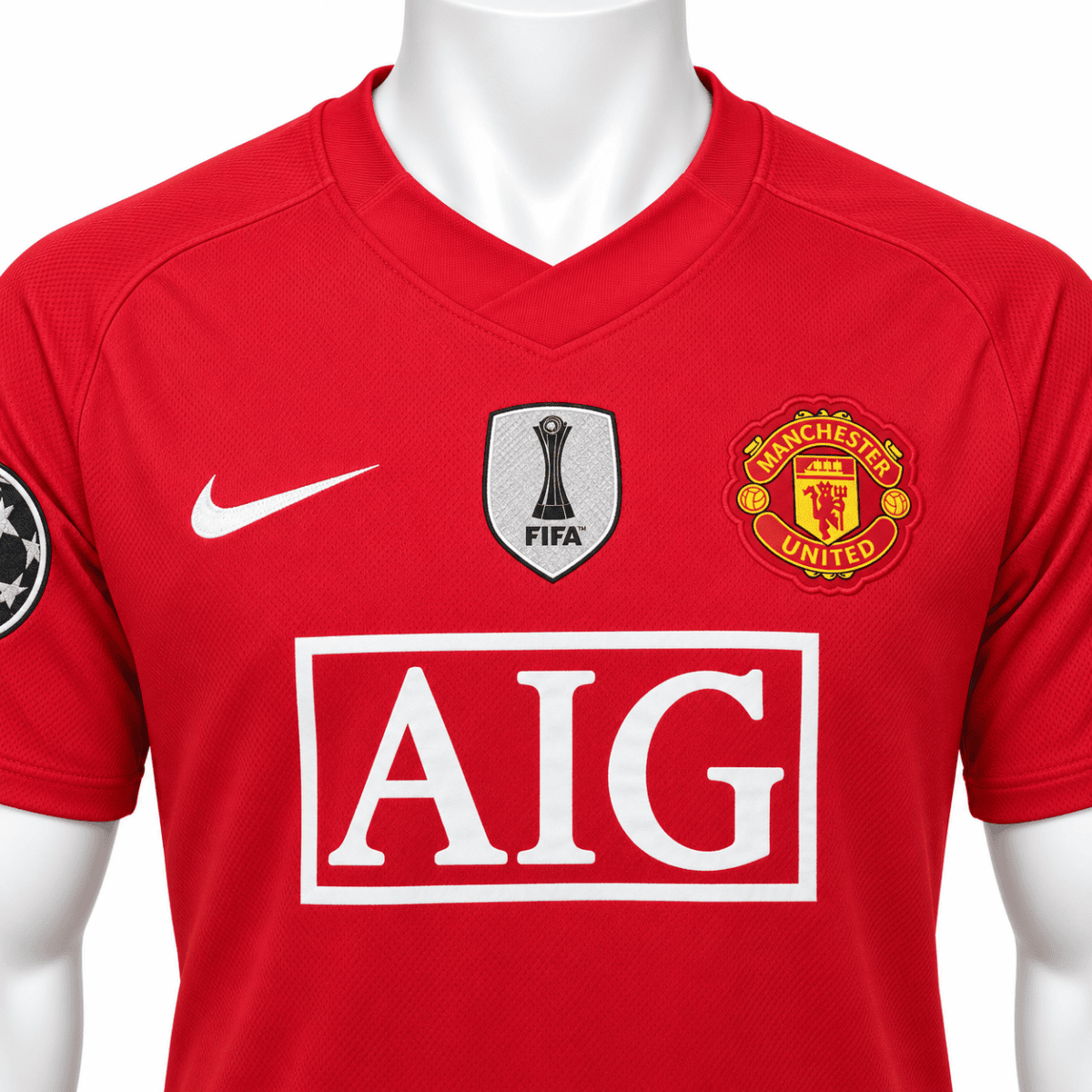 Manchester United home kit, 2008 UCL final, red jersey with sponsor AIG logo.