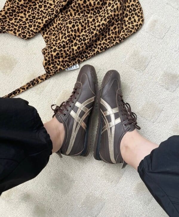 Authentic Onitsuka Tiger Mexico 66 SD sneakers in Metropolis colorway.