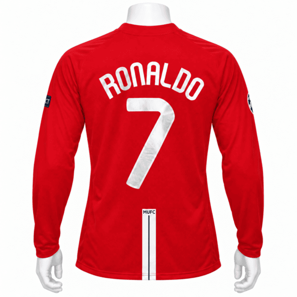 Manchester United home long sleeve jersey with Ronaldo 7, red color, UEFA Champions League badge.