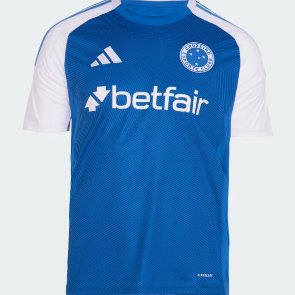 Blue Cruzeiro football jersey with white sleeves and Betfair sponsor on the chest area