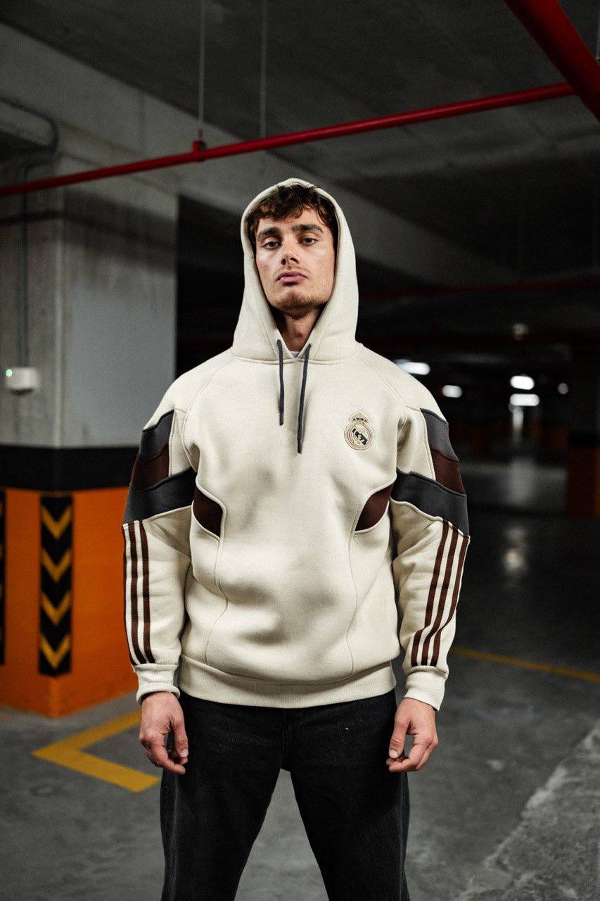 Hooded-Oversize-Sweatshirt-1-1 | UAE SPORT STORE Hooded Oversize Sweatshirt 1 1 | UAE Sport Store