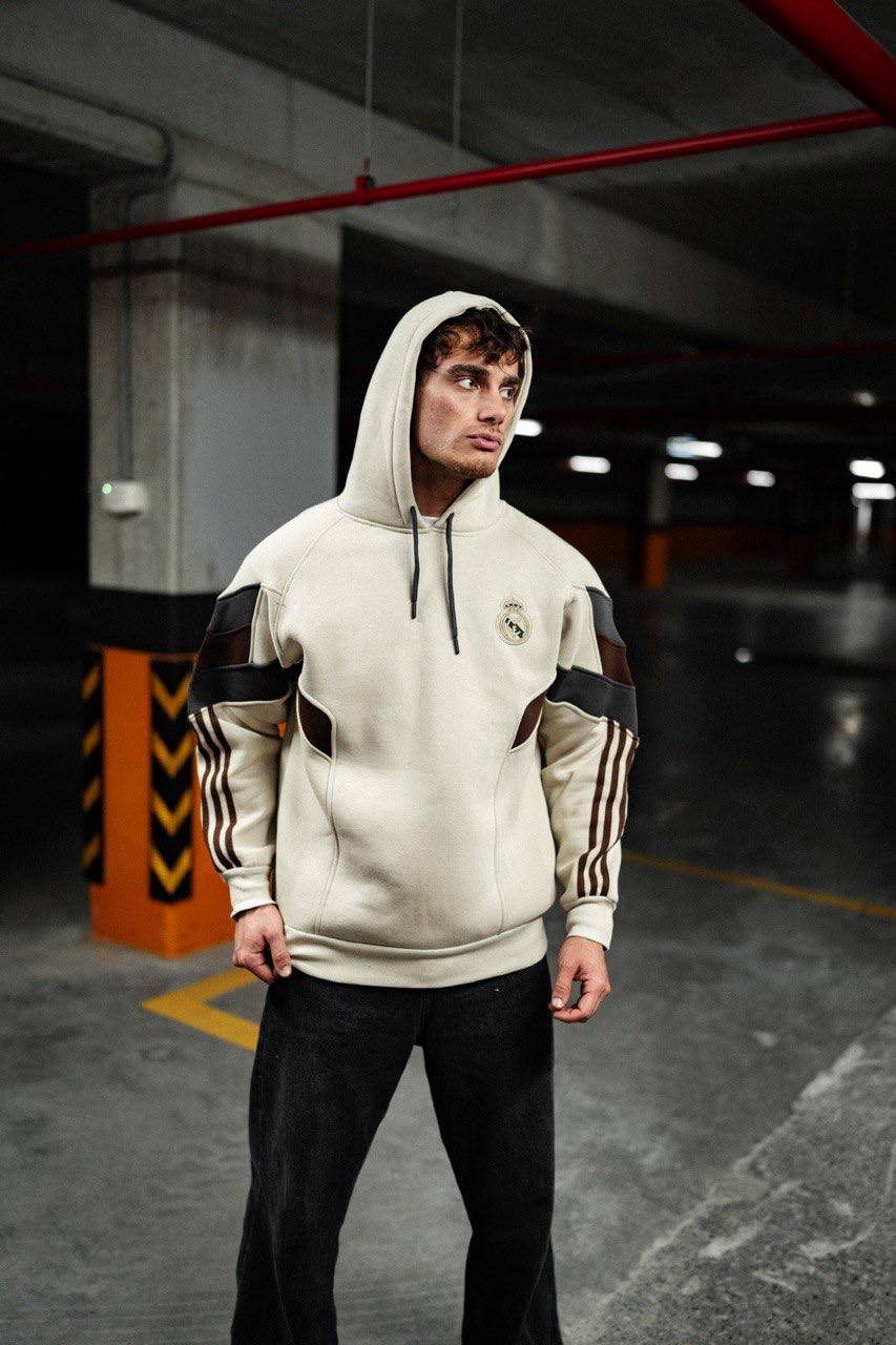Hooded-Oversize-Sweatshirt-3-1 | UAE SPORT STORE Hooded Oversize Sweatshirt 3 1 | UAE Sport Store