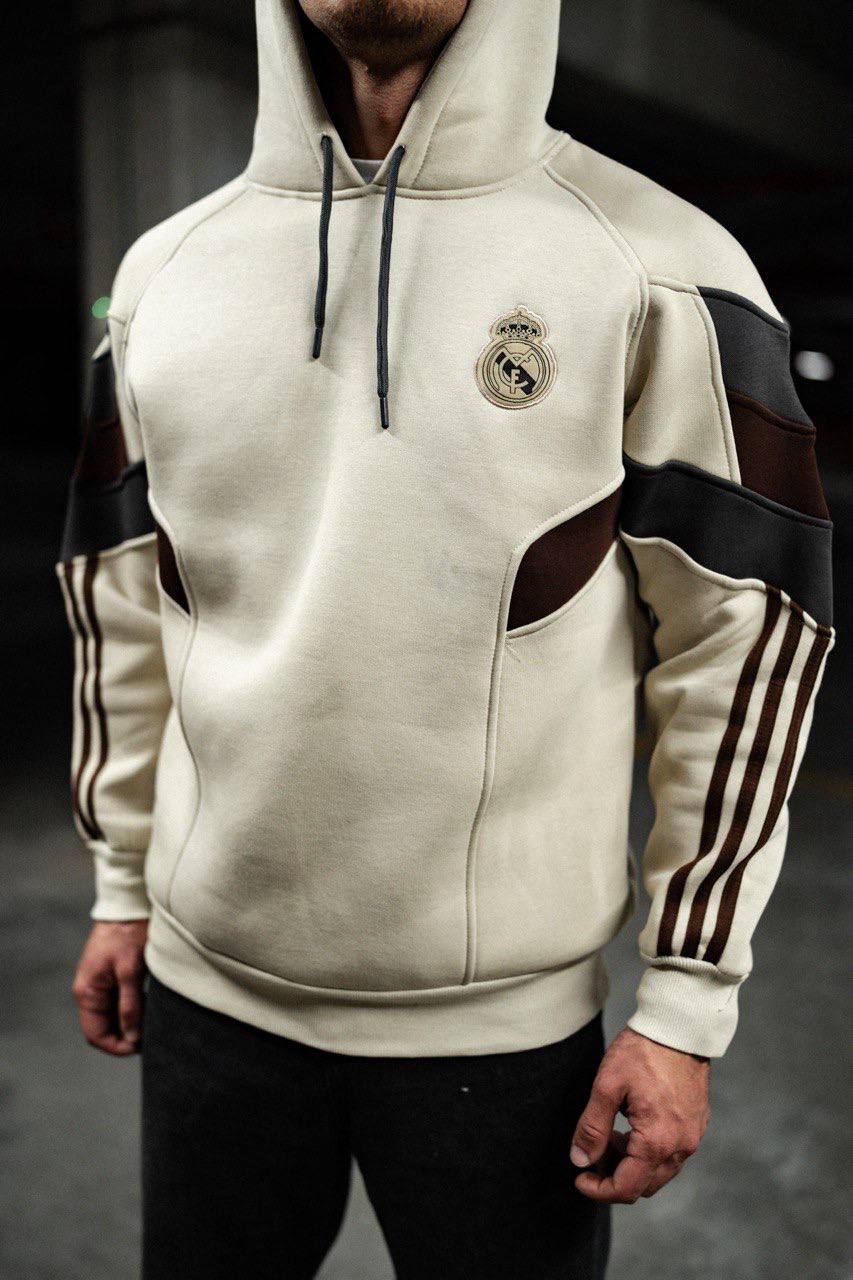 Hooded-Oversize-Sweatshirt-4-1 | UAE SPORT STORE Hooded Oversize Sweatshirt 4 1 | UAE Sport Store