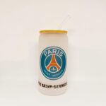 Paris-Saint-Germain-16-oz-Glass-Cup-1-scaled-1 | UAE SPORT STORE White bottle with a yellow rim and a clear straw, featuring a Paris Saint-Germain emblem.