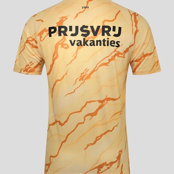 Back of a beige T-shirt with an orange marble pattern and bold black text reading 'PRJSVRJ vakanties'