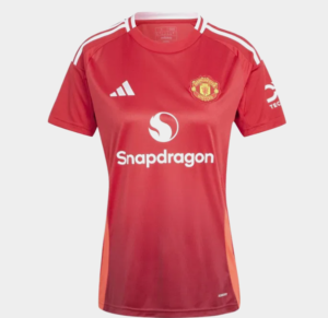 Manchester United red home jersey featuring Snapdragon sponsor, white shoulder stripes, and club crest on the chest.