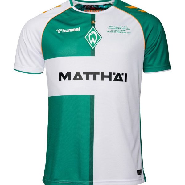Football jersey in green and white with the club crest on the chest and the MATTHÄI sponsor across the front.