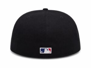 a4b4aee2-b3e0-48a4-b8a4-638165b81b63 | UAE SPORT STORE Back view of a plain black baseball cap with a small MLB logo patch at the lower center back.