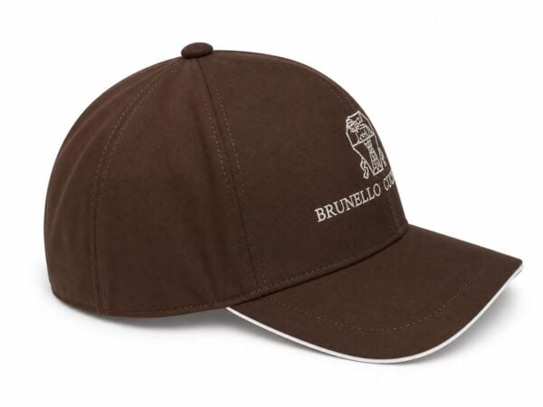 Brown football cap with "Brunello Cucinelli" logo embroidery.