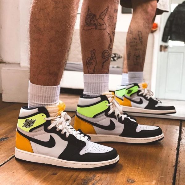 air jordan 1 high og retro volt gold - uaessss