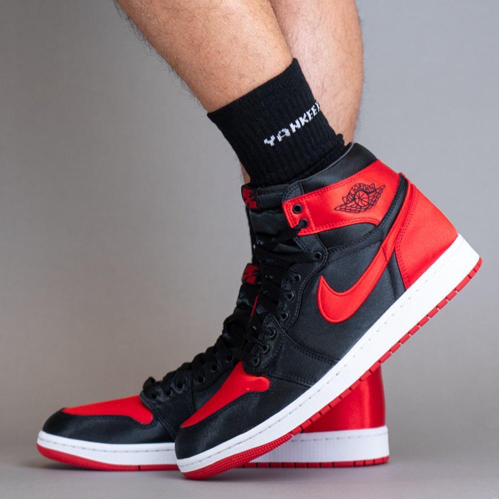 air-jordan-1-high-og-satin-bred-947358 Air Jordan 1 High OG “Satin Bred” - uaessss
