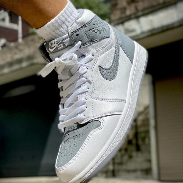 Air Jordan 1 High Stealth - uaessss