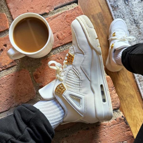 Air Jordan 4 “Metallic Gold” - uaessss