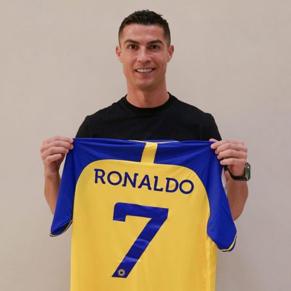 AL Nassr home jersey with RONALDO 7 - uaessss