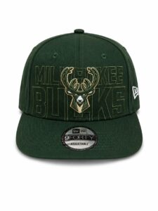 Green Milwaukee Bucks 9FORTY adjustable cap with embroidered deer head logo and BUCKS lettering, side New Era logo visible