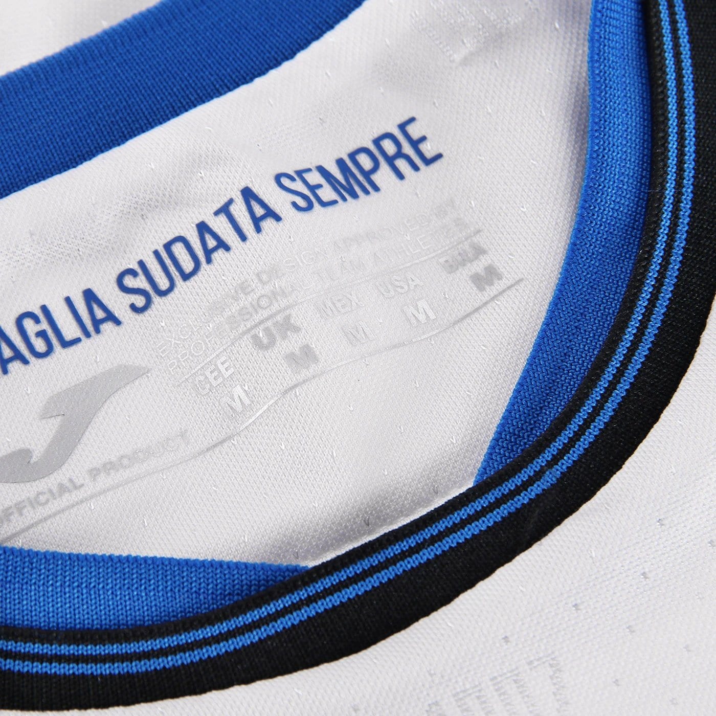 fC4QzTDDFVl6qdZ | UAE SPORT STORE Close-up of the inside of a white cap with blue trim, showing the size label and faint branding on the lining.